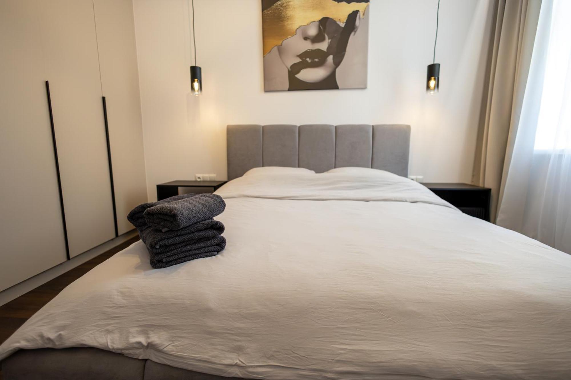 Apartament Prestige โนวิซอนช์ ภายนอก รูปภาพ